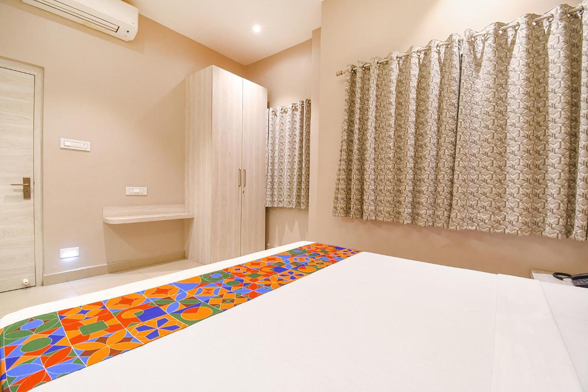Fabhotel Kitchen Q Inn - Belaghata كولكاتا المظهر الخارجي الصورة
