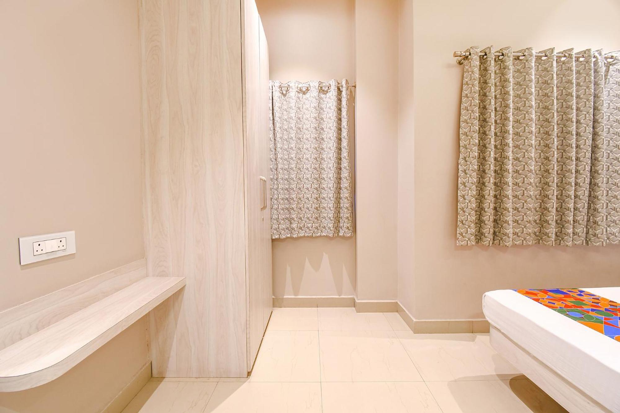 Fabhotel Kitchen Q Inn - Belaghata كولكاتا المظهر الخارجي الصورة